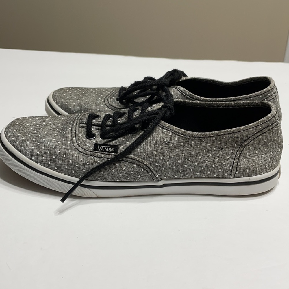 Ladies Vans - Picture 4 of 8